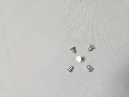 Solid Rivets